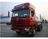 陕汽德龙460匹（pǐ）马力牵引（yǐn）车